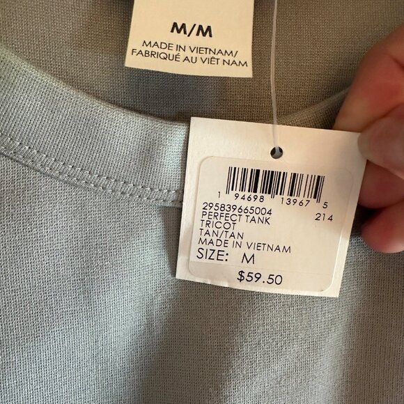 Club Monaco Perfect Tank (NWT) Size Medium - Picture 2 of 4